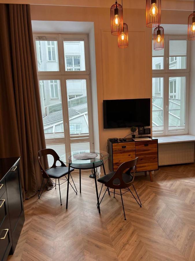 Luxury Apartment In The City Center , Wi-Fi - By Hik Apartments Варшава Экстерьер фото