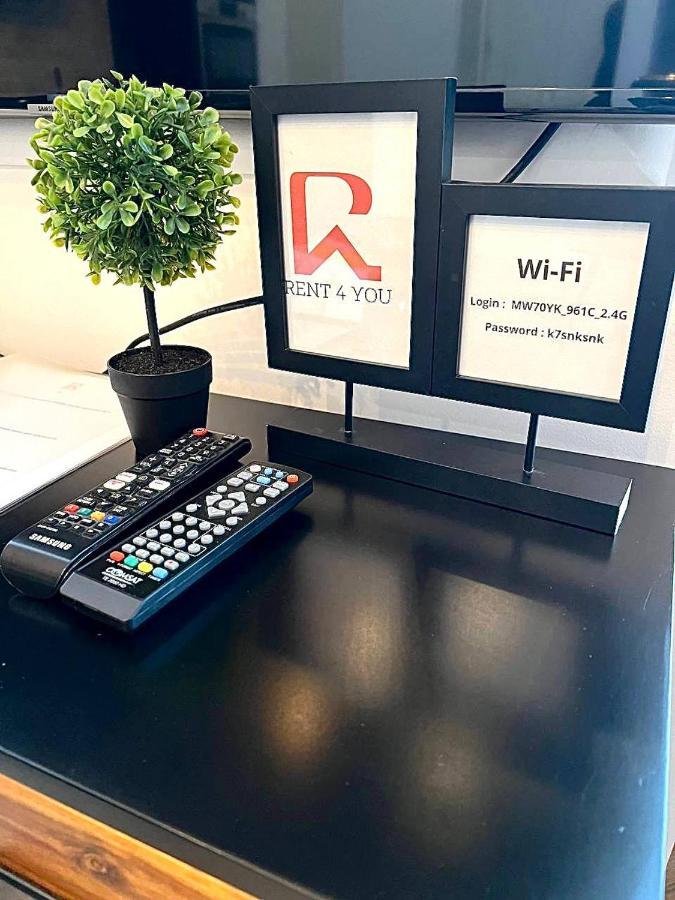 Luxury Apartment In The City Center , Wi-Fi - By Hik Apartments Варшава Экстерьер фото
